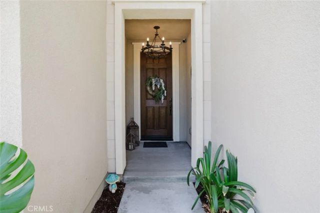 18930 Carranza Lane, Saugus, CA 91350