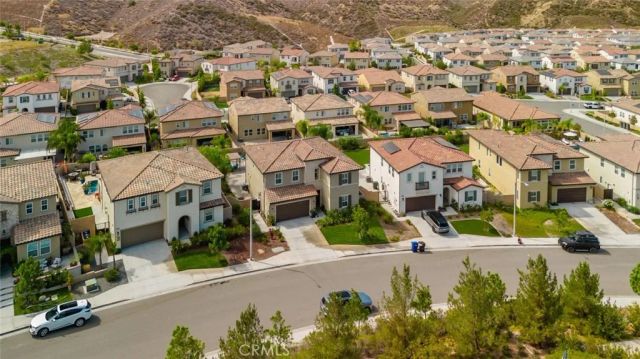 18930 Carranza Lane, Saugus, CA 91350
