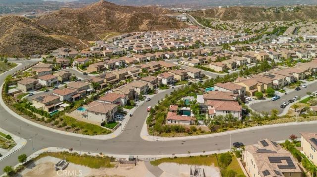 18930 Carranza Lane, Saugus, CA 91350