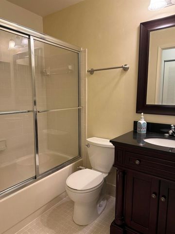 18528 Hidden Way, Boca Raton, FL 33496