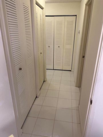 18528 Hidden Way, Boca Raton, FL 33496