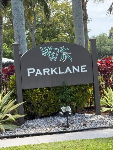 18528 Hidden Way, Boca Raton, FL 33496