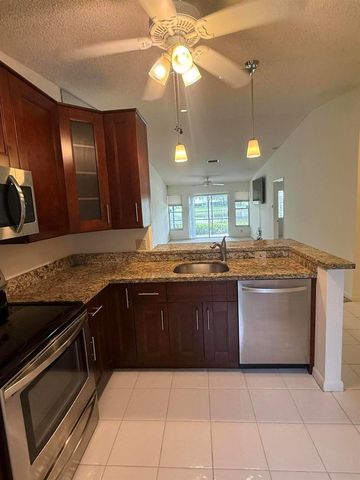 18528 Hidden Way, Boca Raton, FL 33496