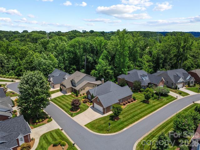 7882 Ballentrae Place, Stanley, NC 28164