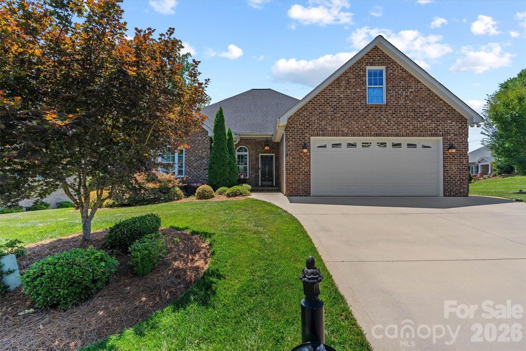 7882 Ballentrae Place, Stanley, NC 28164