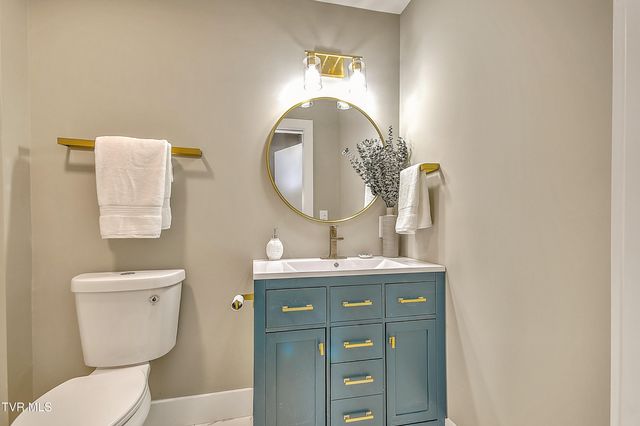 1000 Lincoln Avenue, Johnson City, TN 37604