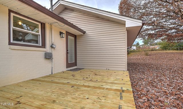 1000 Lincoln Avenue, Johnson City, TN 37604