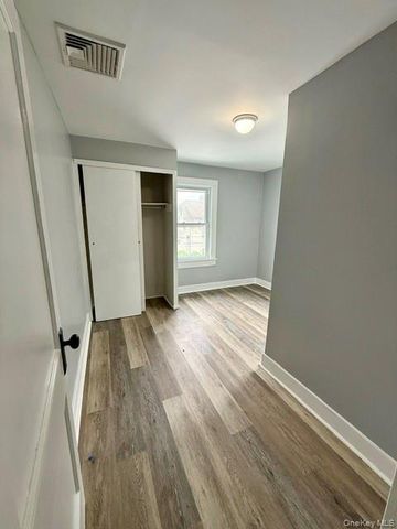 13 Forest Avenue, Middletown, NY 10940