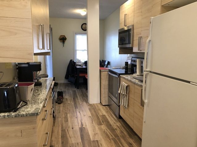 10 Williams St C2, Salem, MA 01970