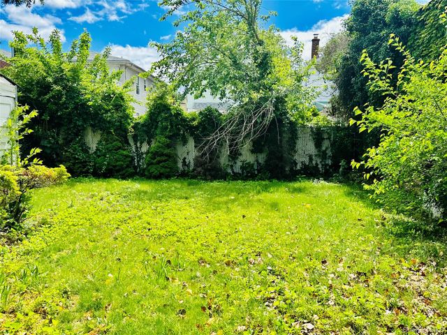 11124 170th Street, Jamaica, NY 11433