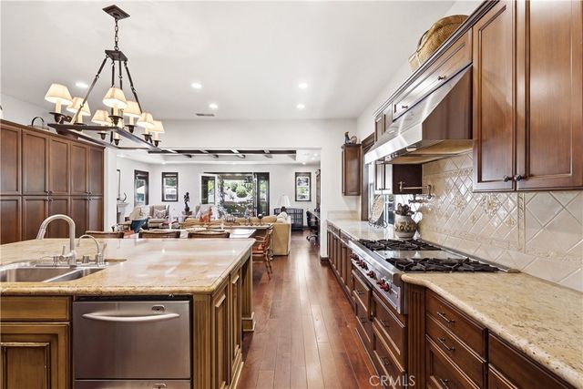 27361 Calle De La Rosa, San Juan Capistrano, CA 92675