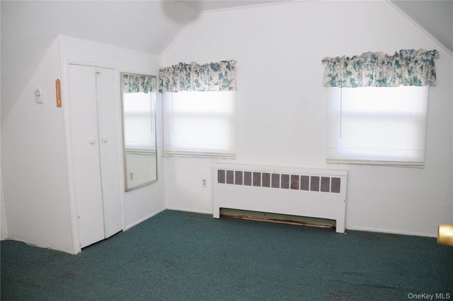 40 Tanager, Levittown, NY 11756