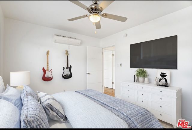 119 Paloma Avenue A, Los Angeles, CA 90291