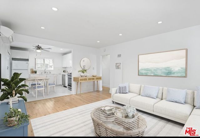 119 Paloma Avenue A, Los Angeles, CA 90291