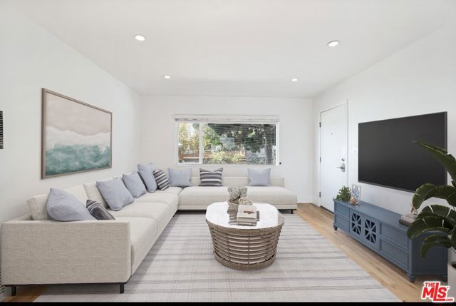 119 Paloma Avenue A, Los Angeles, CA 90291