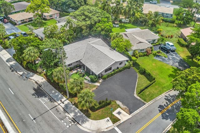 3741 Riverside Dr, Coral Springs, FL 33065