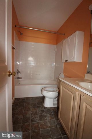 13230 COPPERMILL DR, Herndon, VA 20171