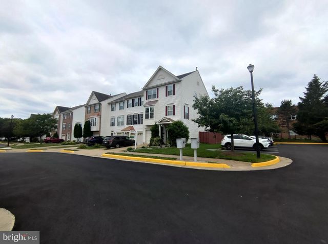 13230 COPPERMILL DR, Herndon, VA 20171