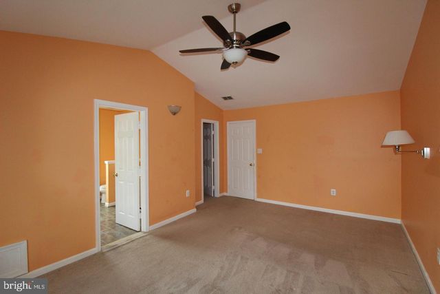 13230 COPPERMILL DR, Herndon, VA 20171