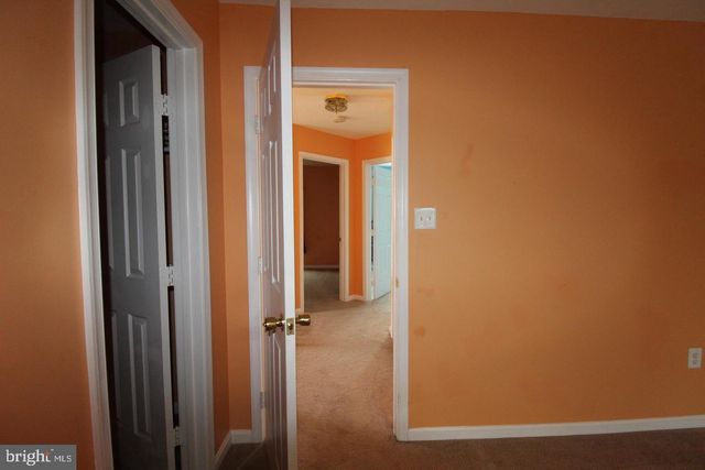 13230 COPPERMILL DR, Herndon, VA 20171