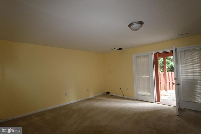 13230 COPPERMILL DR, Herndon, VA 20171