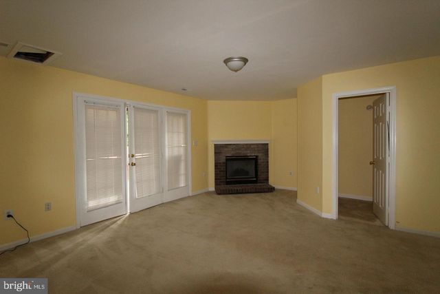 13230 COPPERMILL DR, Herndon, VA 20171