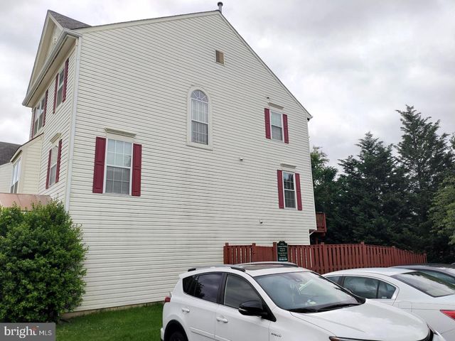 13230 COPPERMILL DR, Herndon, VA 20171