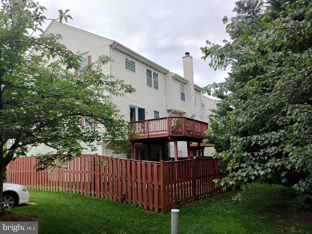 13230 COPPERMILL DR, Herndon, VA 20171