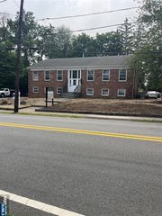 185 Broadway 2nd floor, Hillsdale, NJ 07642