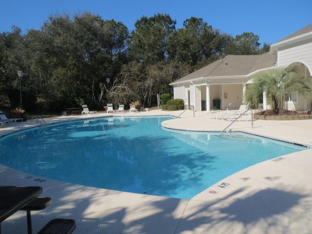 1300 Park West Unit 514, Mount Pleasant, SC 29466