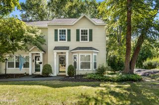 12 Hilltop Court, Troy, NY 12182