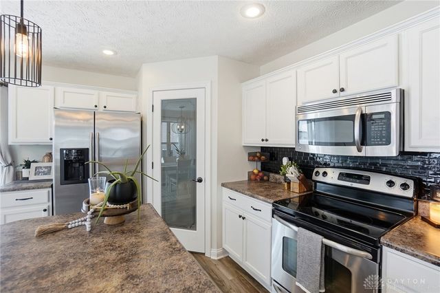 653 Willow Point Court, Troy, OH 45373