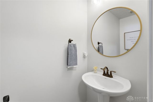 653 Willow Point Court, Troy, OH 45373