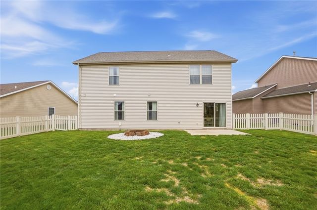 653 Willow Point Court, Troy, OH 45373
