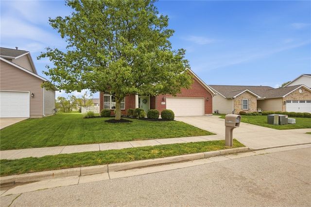 653 Willow Point Court, Troy, OH 45373