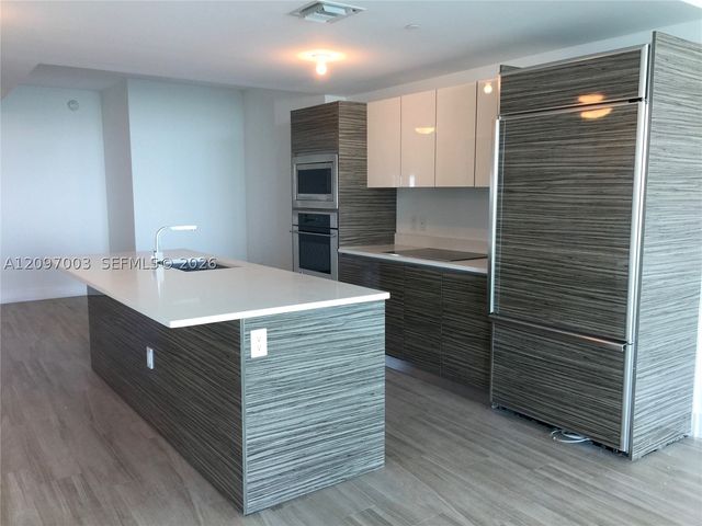 460 NE 28th St 3104, Miami, FL 33137