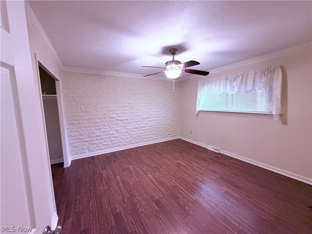 21884 River Oaks Drive 2K, Rocky River, OH 44116