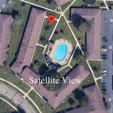 21884 River Oaks Drive 2K, Rocky River, OH 44116