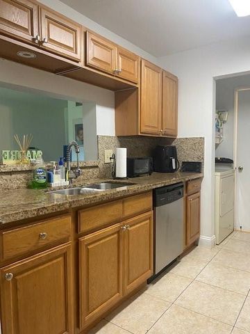 4096 N PINE ISLAND Road N 2110, Sunrise, FL 33351