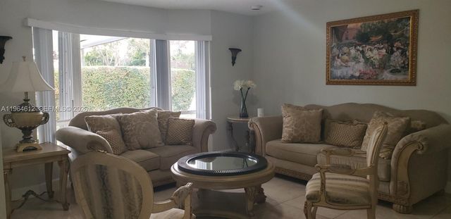 9835 SW 56th St, Miami, FL 33165