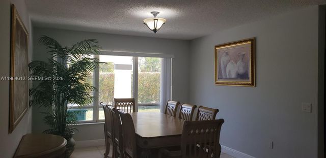 9835 SW 56th St, Miami, FL 33165