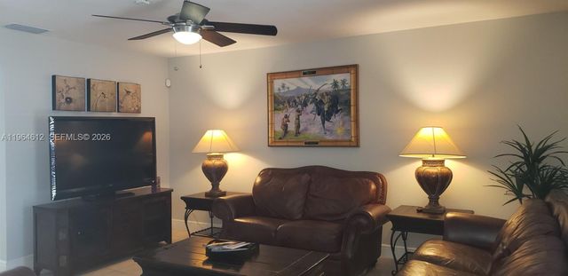 9835 SW 56th St, Miami, FL 33165