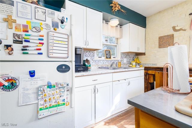 1253 ELMHURST Drive, Weirton, WV 26062