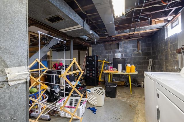 1253 ELMHURST Drive, Weirton, WV 26062