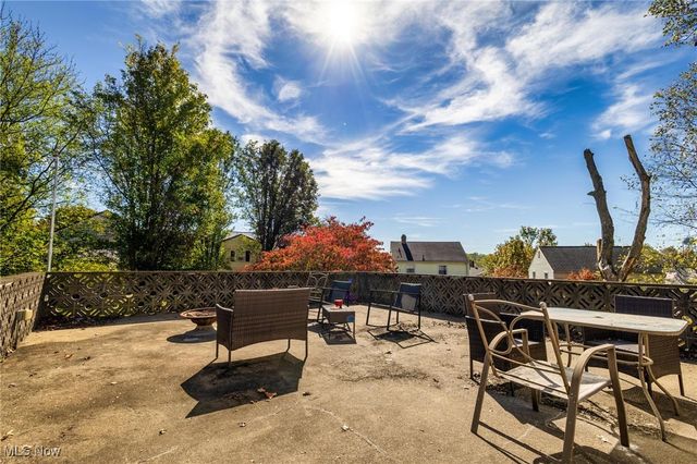 1253 ELMHURST Drive, Weirton, WV 26062