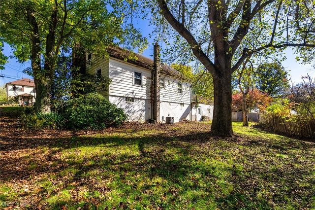 1253 ELMHURST Drive, Weirton, WV 26062