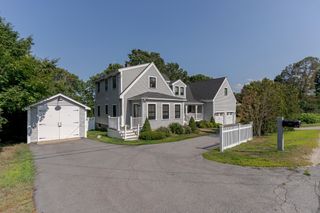 274 Dover Point Road, Dover, NH 03820
