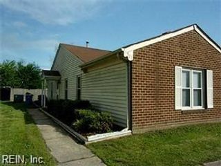 907 Wickford DR, Chesapeake, VA 23320