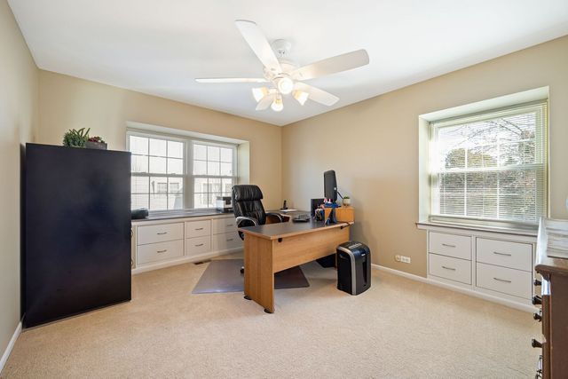 660 Versailles Court A, Elk Grove Village, IL 60007