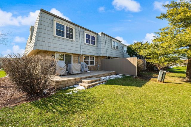 660 Versailles Court A, Elk Grove Village, IL 60007
